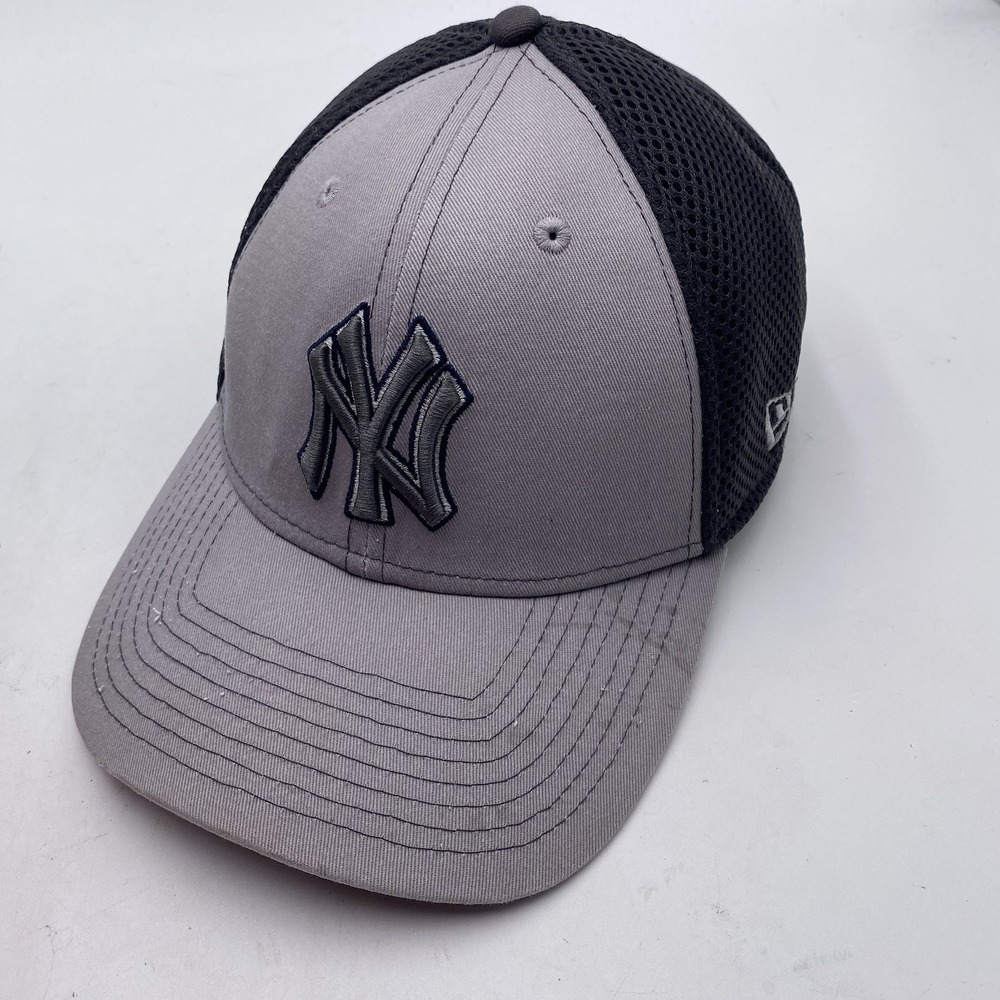 New York Yankees Hat‎ New Era 39thirty Stretch fit Small Medium Gray Charcoal
